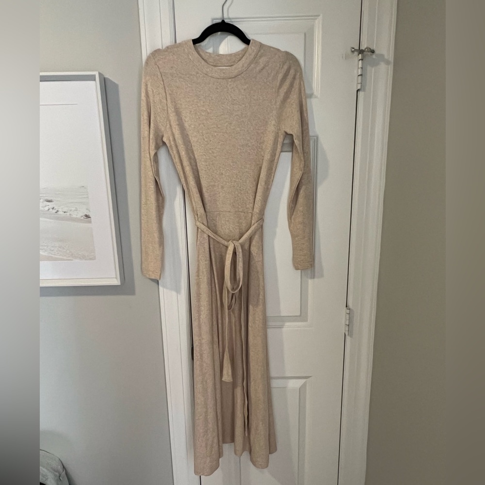 Club Monaco sweater dress size medium